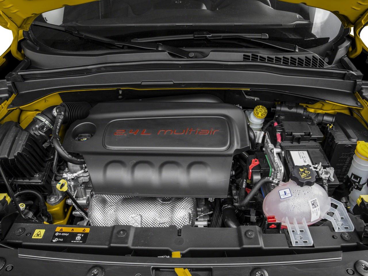 2015 Jeep Renegade 4WD 4dr North Photo