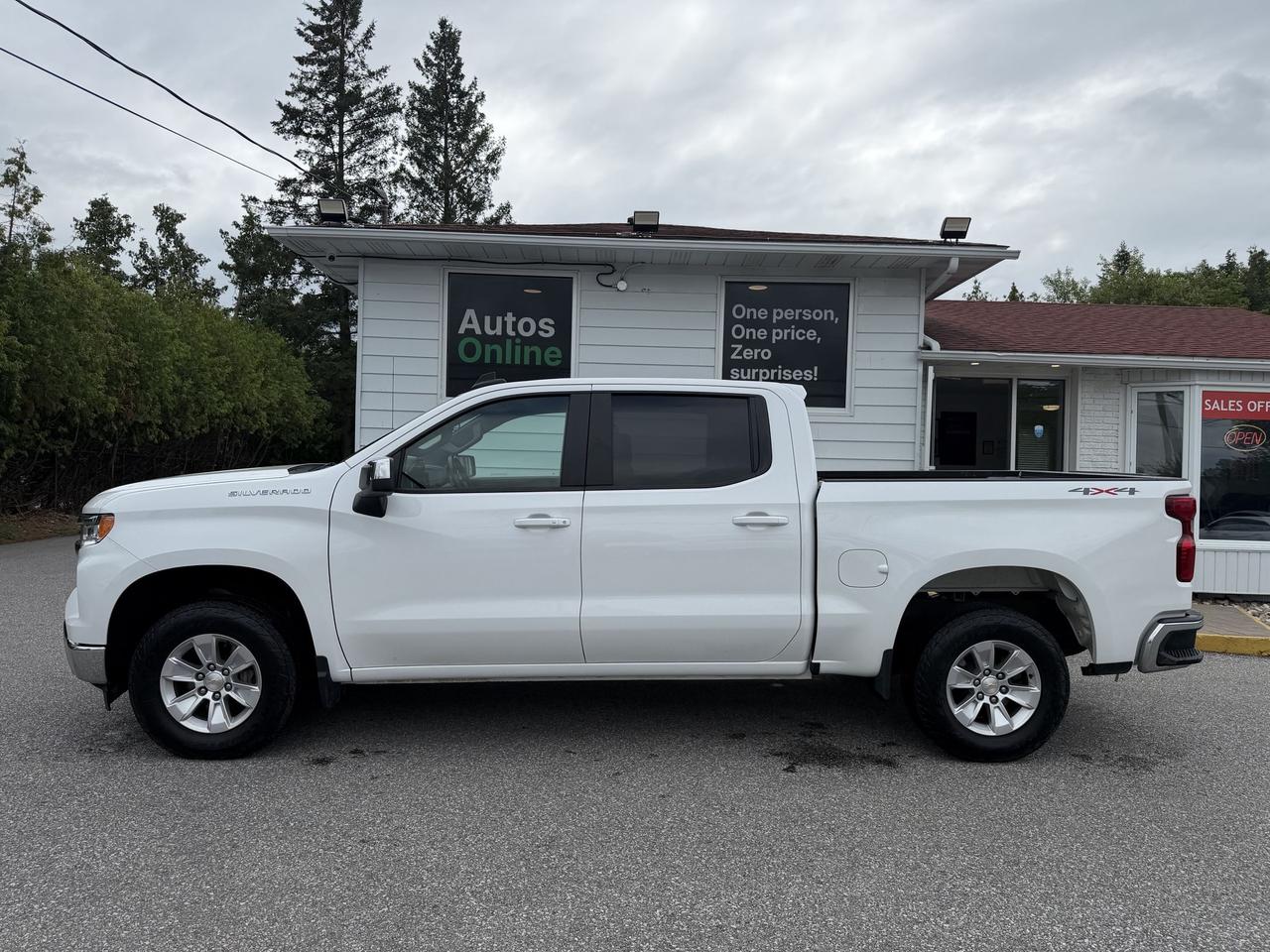 2025 Chevrolet Silverado 1500 LT 4x4-5.3L V8-FACTORY WARRANTY-DRIVE ASSIST Photo1