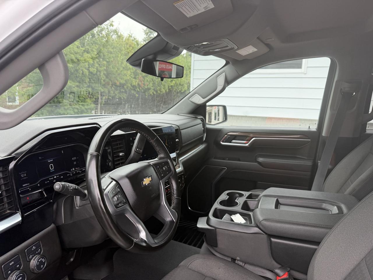 2025 Chevrolet Silverado 1500 LT 4x4-5.3L V8-FACTORY WARRANTY-DRIVE ASSIST Photo