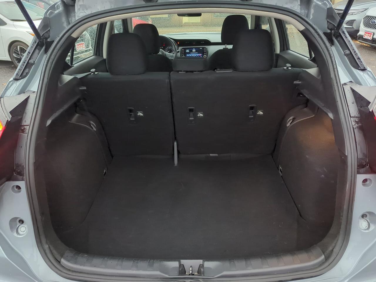 2025 Nissan Kicks Play SV