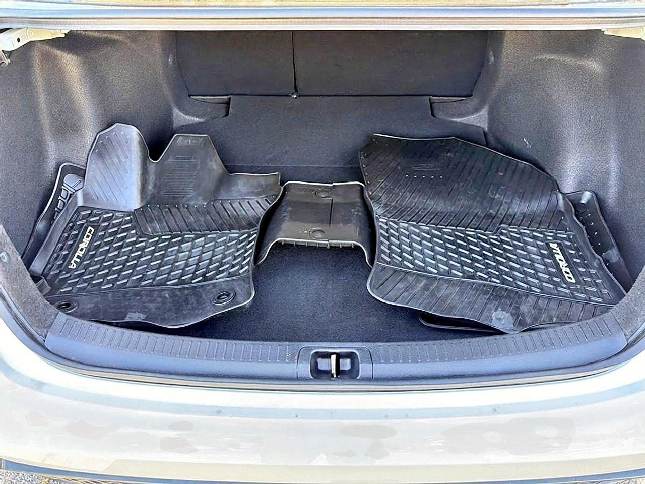 2021 Toyota Corolla SE Photo