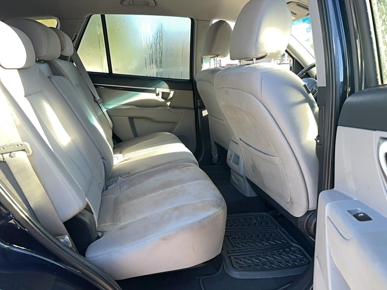 2009 Hyundai Santa Fe GL Photo