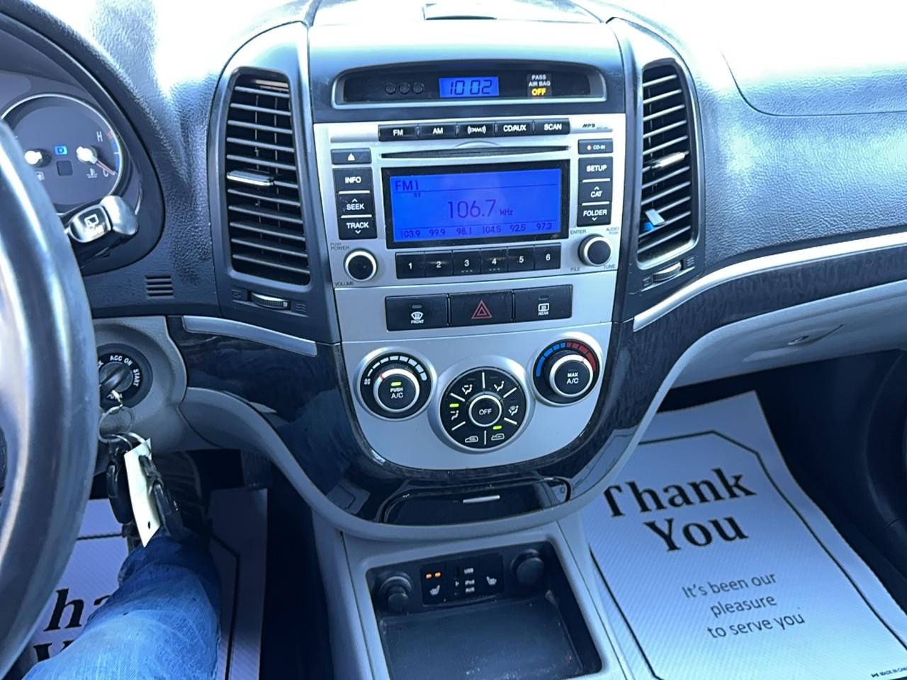2009 Hyundai Santa Fe GL Photo