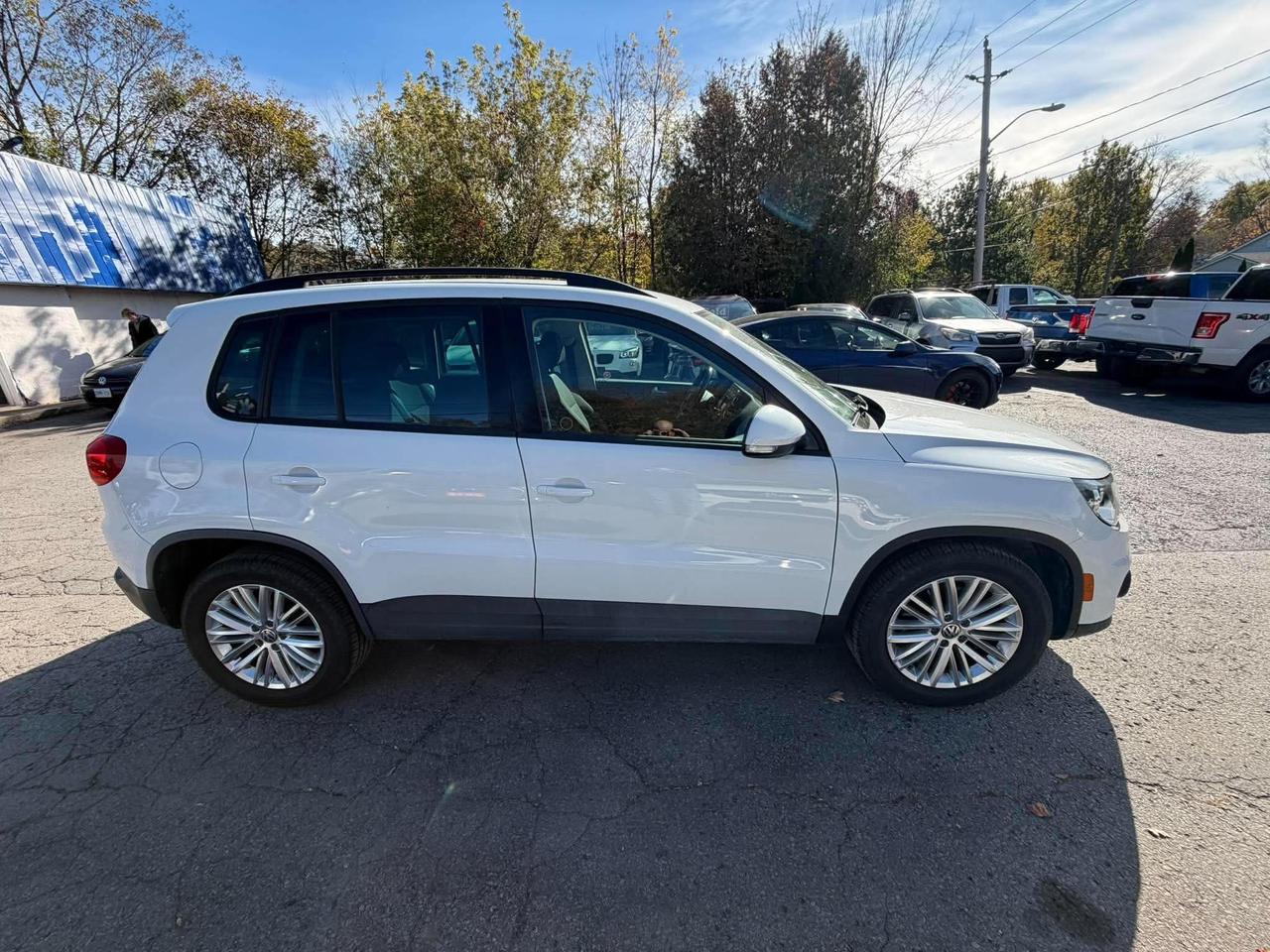 2016 Volkswagen Tiguan Special Edition Photo
