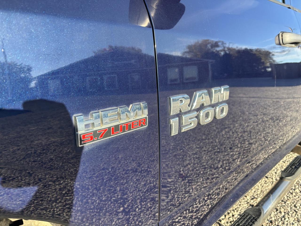 2015 RAM 1500 Tradesman Quad Cab 4WD No Accidents! Hemi! Photo