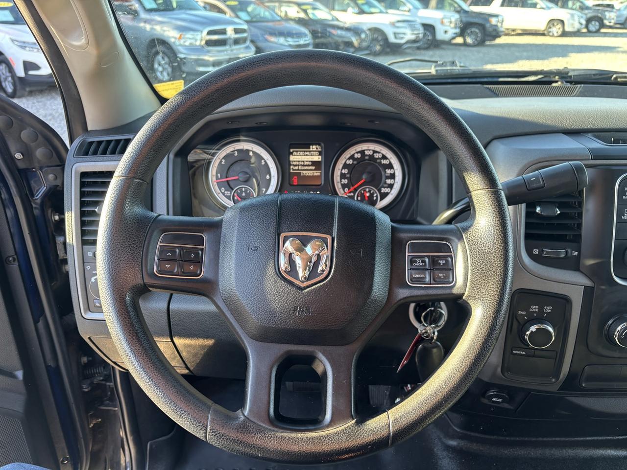 2015 RAM 1500 Tradesman Quad Cab 4WD No Accidents! Hemi! Photo