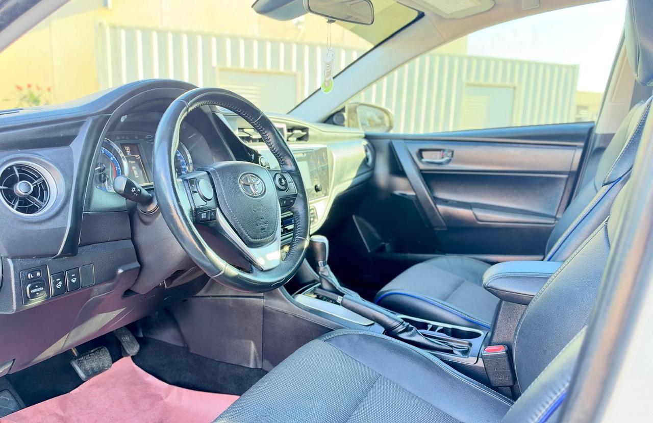 2019 Toyota Corolla SE Photo