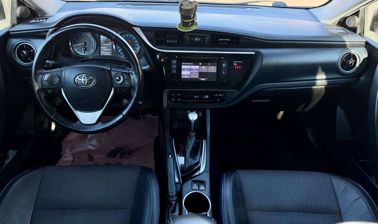 2019 Toyota Corolla SE Photo