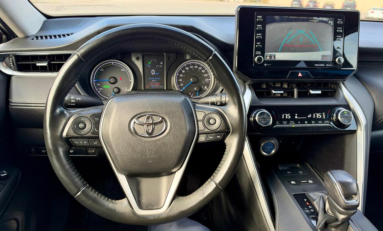 2022 Toyota Venza LE Photo