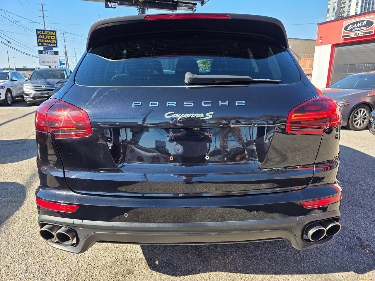 2015 Porsche Cayenne S e-Hybrid AWD Photo