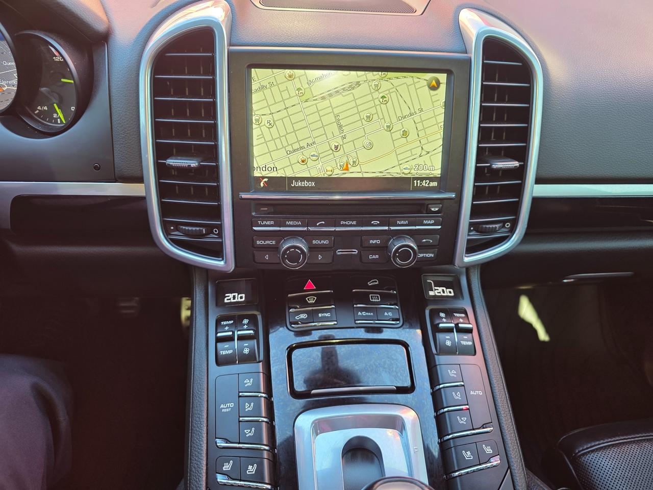 2015 Porsche Cayenne S e-Hybrid AWD Photo