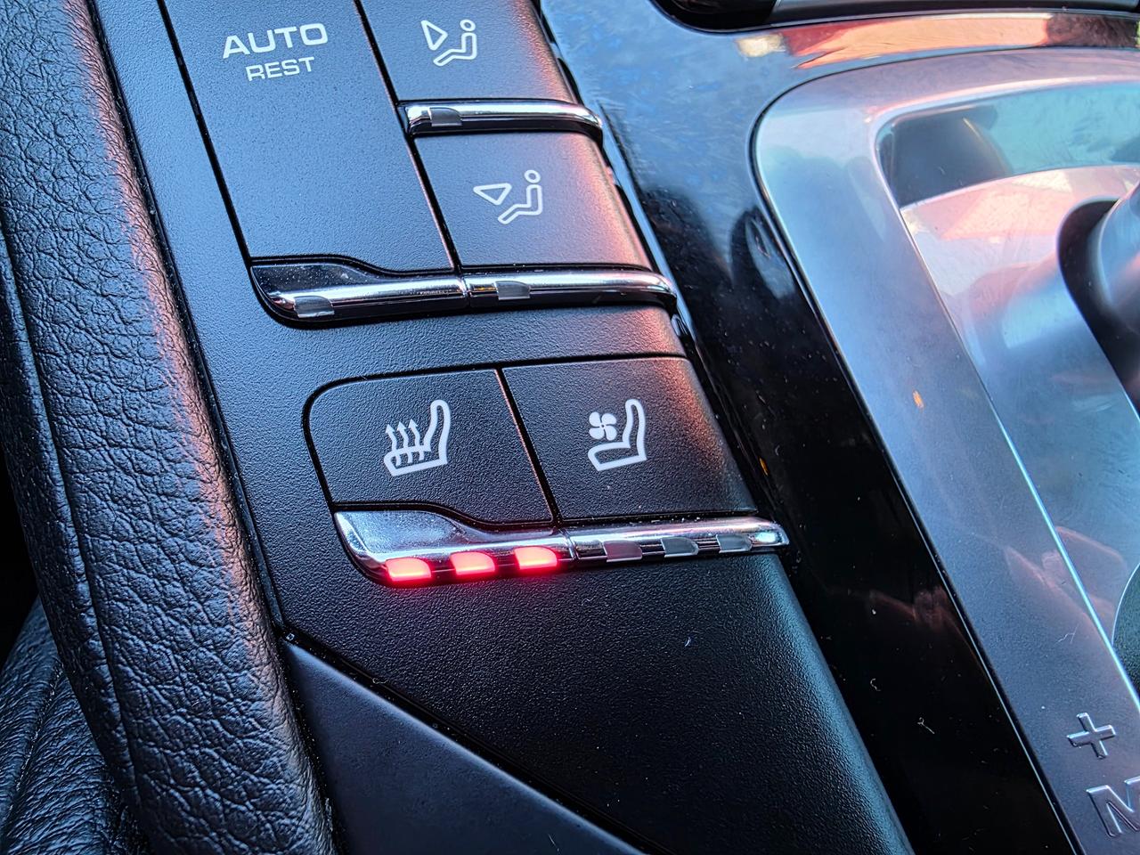 2015 Porsche Cayenne S e-Hybrid AWD Photo
