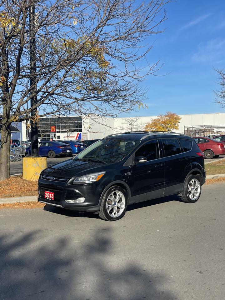 2013 Ford Escape TITANIUM    4WD    PANORAMIC ROOF Photo