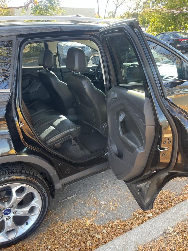 2013 Ford Escape TITANIUM    4WD    PANORAMIC ROOF Photo