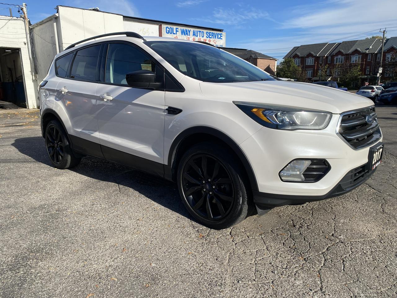 2017 Ford Escape Accident Free/1Owner/AWD/Gas Saver/Bck Camera Photo3