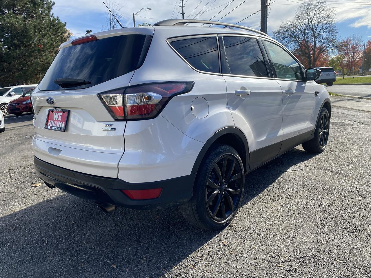 2017 Ford Escape Accident Free/1Owner/AWD/Gas Saver/Bck Camera Photo