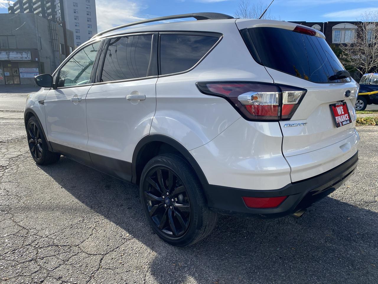 2017 Ford Escape Accident Free/1Owner/AWD/Gas Saver/Bck Camera Photo