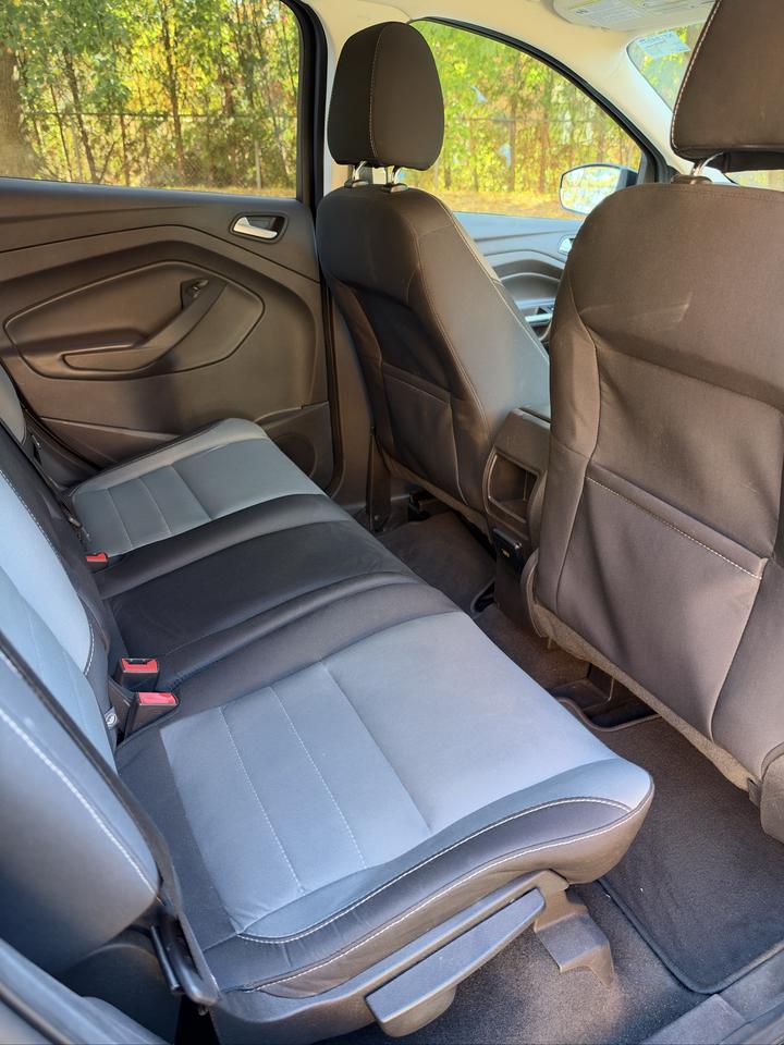 2016 Ford Escape SE Photo