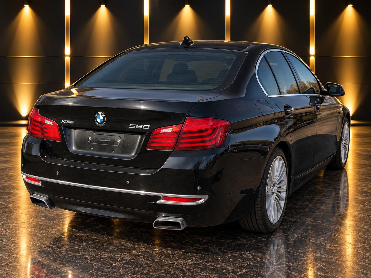 2014 BMW 5 Series 550i xDrive Photo