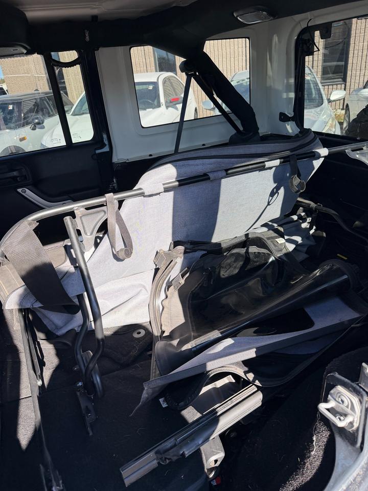 2017 Jeep Wrangler 4WD 4DR SAHARA Photo