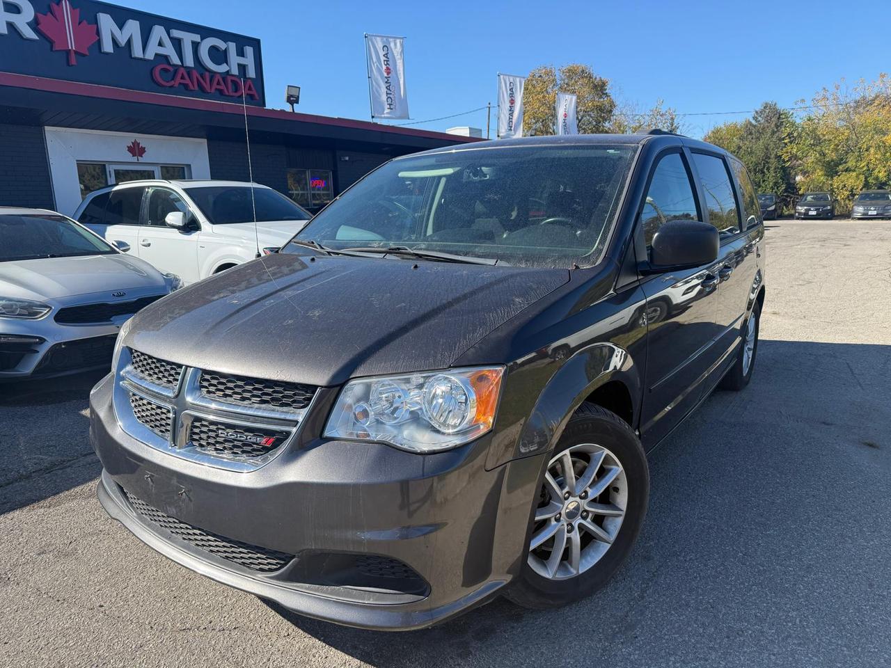 2015 Dodge Grand Caravan SXT / STOW&GO / AUTO / YOU SAFETY YOU SAVE - Photo #1