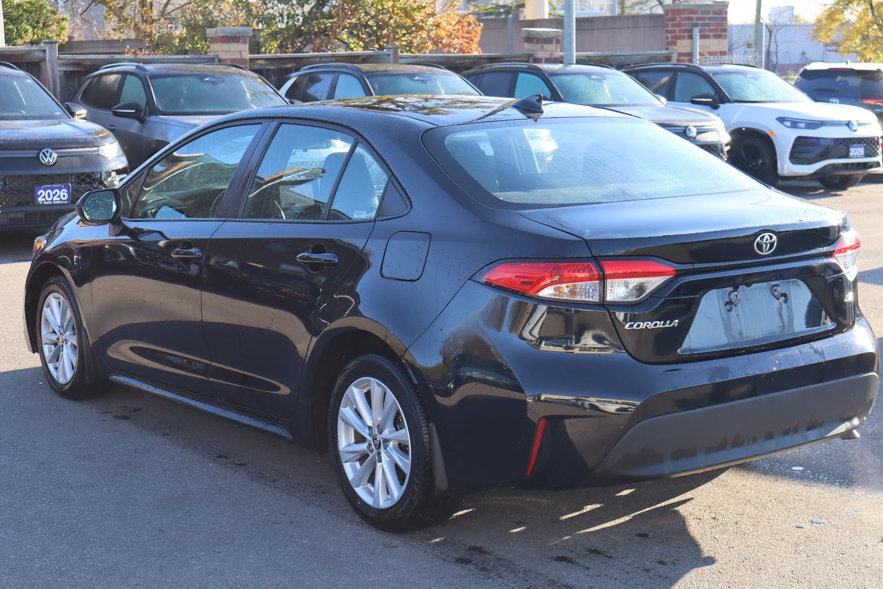 2025 Toyota Corolla LE CVT Photo