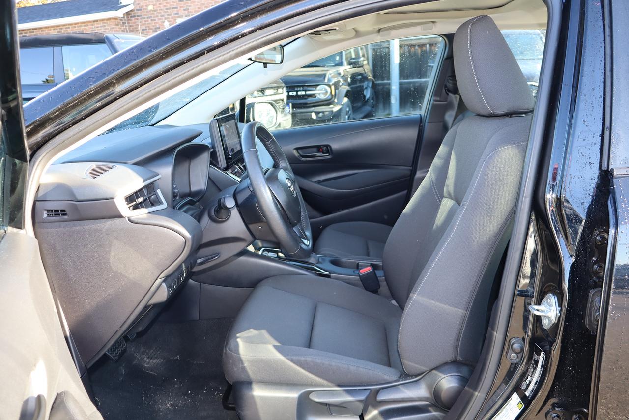 2025 Toyota Corolla LE CVT Photo