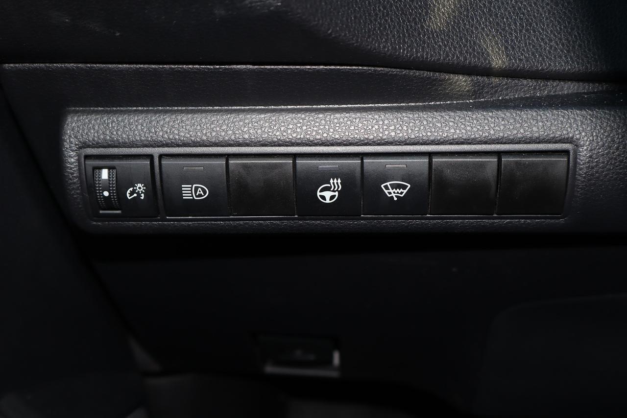2025 Toyota Corolla LE CVT Photo