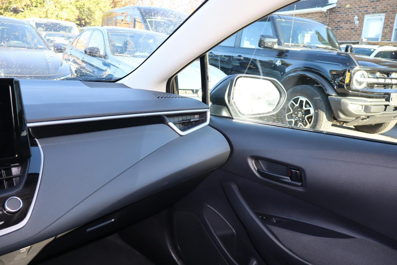 2025 Toyota Corolla LE CVT Photo