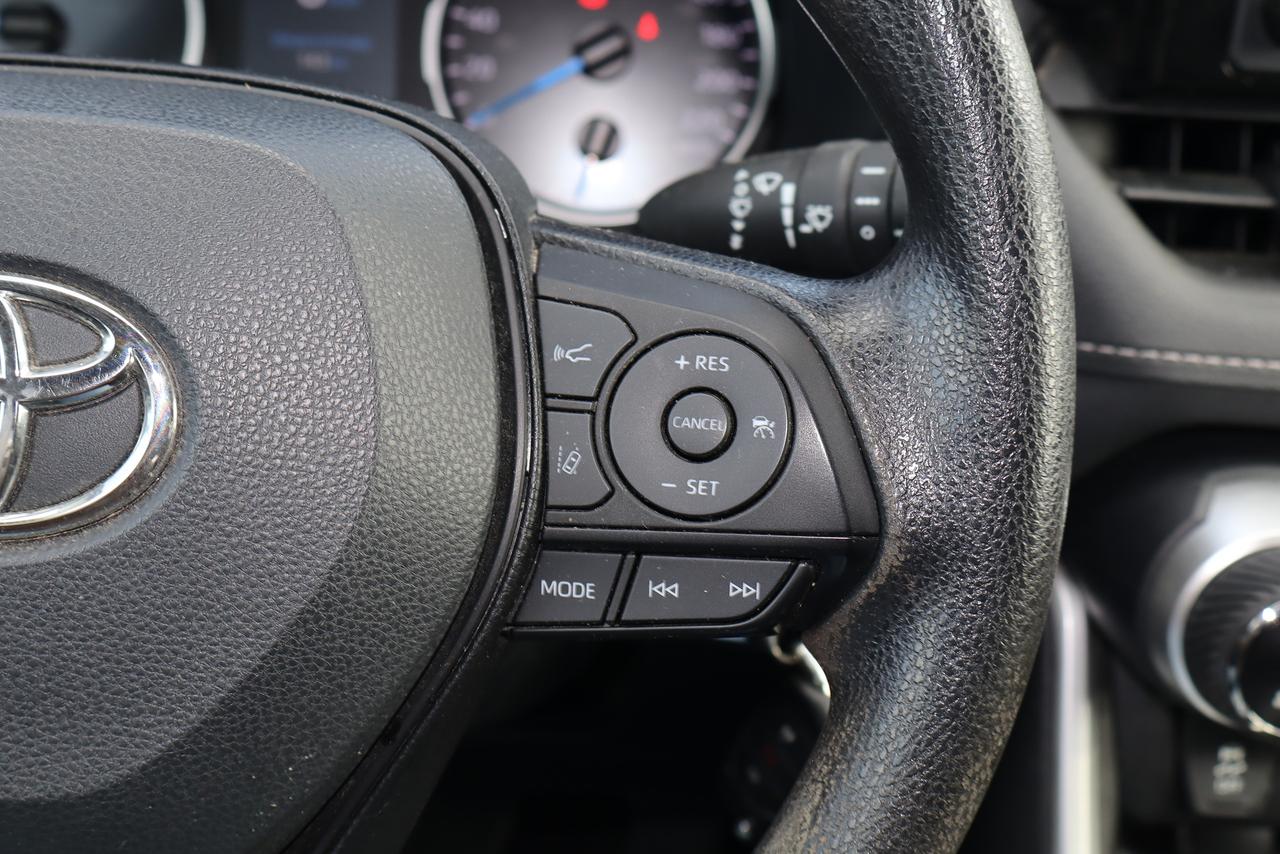 2022 Toyota RAV4 Hybrid LE AWD Photo