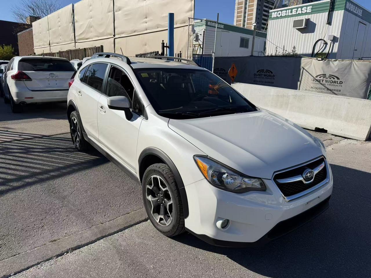 2015 Subaru XV Crosstrek 2.0i w/Sport/Tech Pkg Photo2