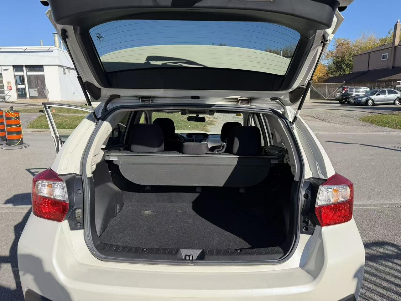 2015 Subaru XV Crosstrek 2.0i w/Sport/Tech Pkg Photo