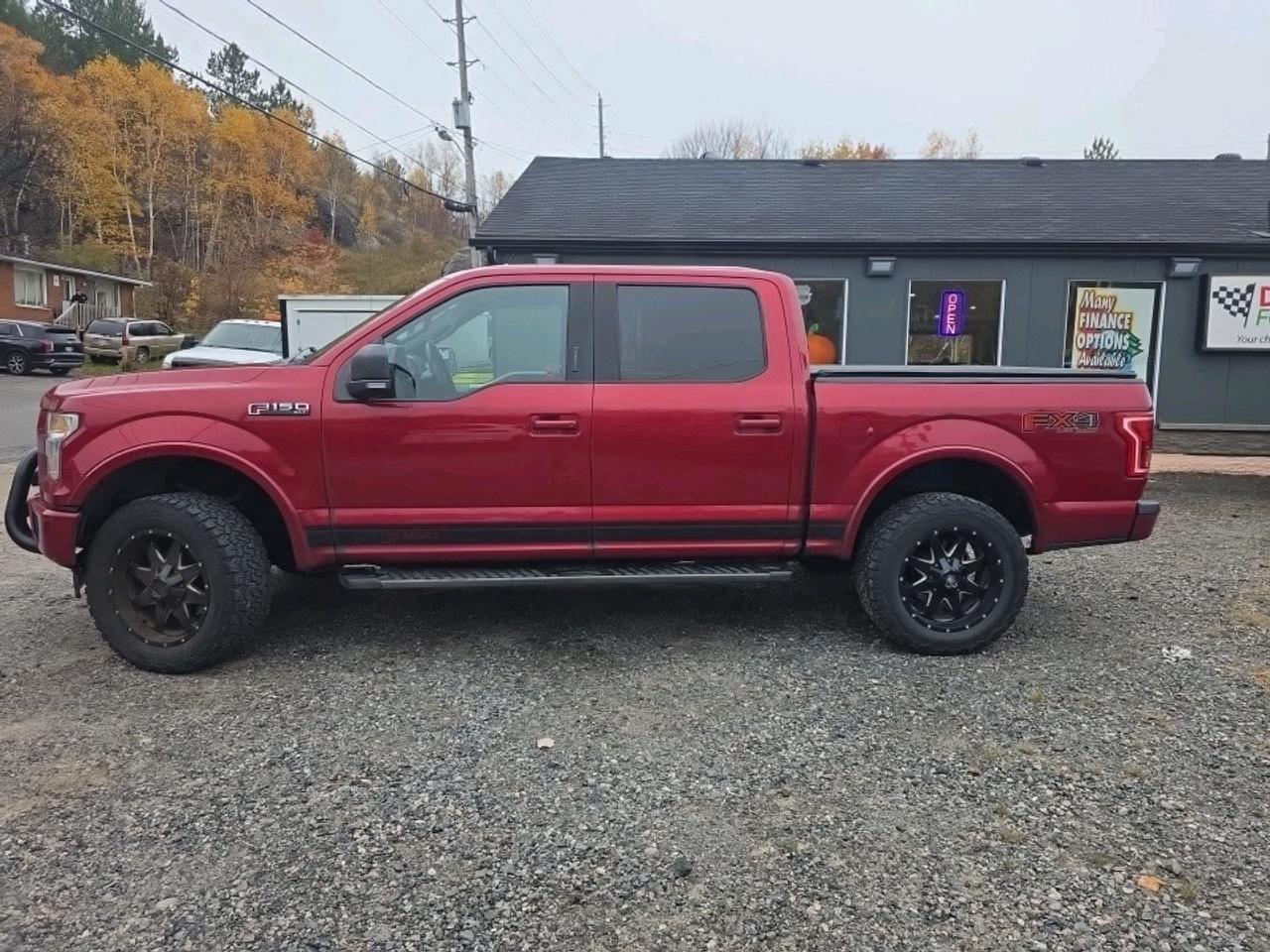 2017 Ford F-150 XLT LIFTED SPORT Photo1