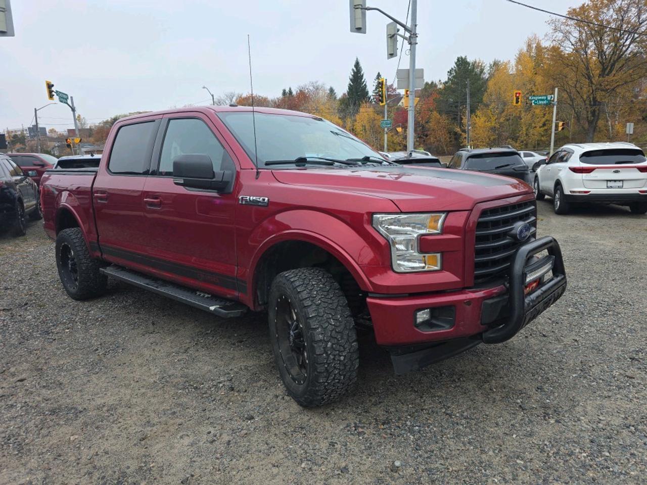 2017 Ford F-150 XLT LIFTED SPORT Photo