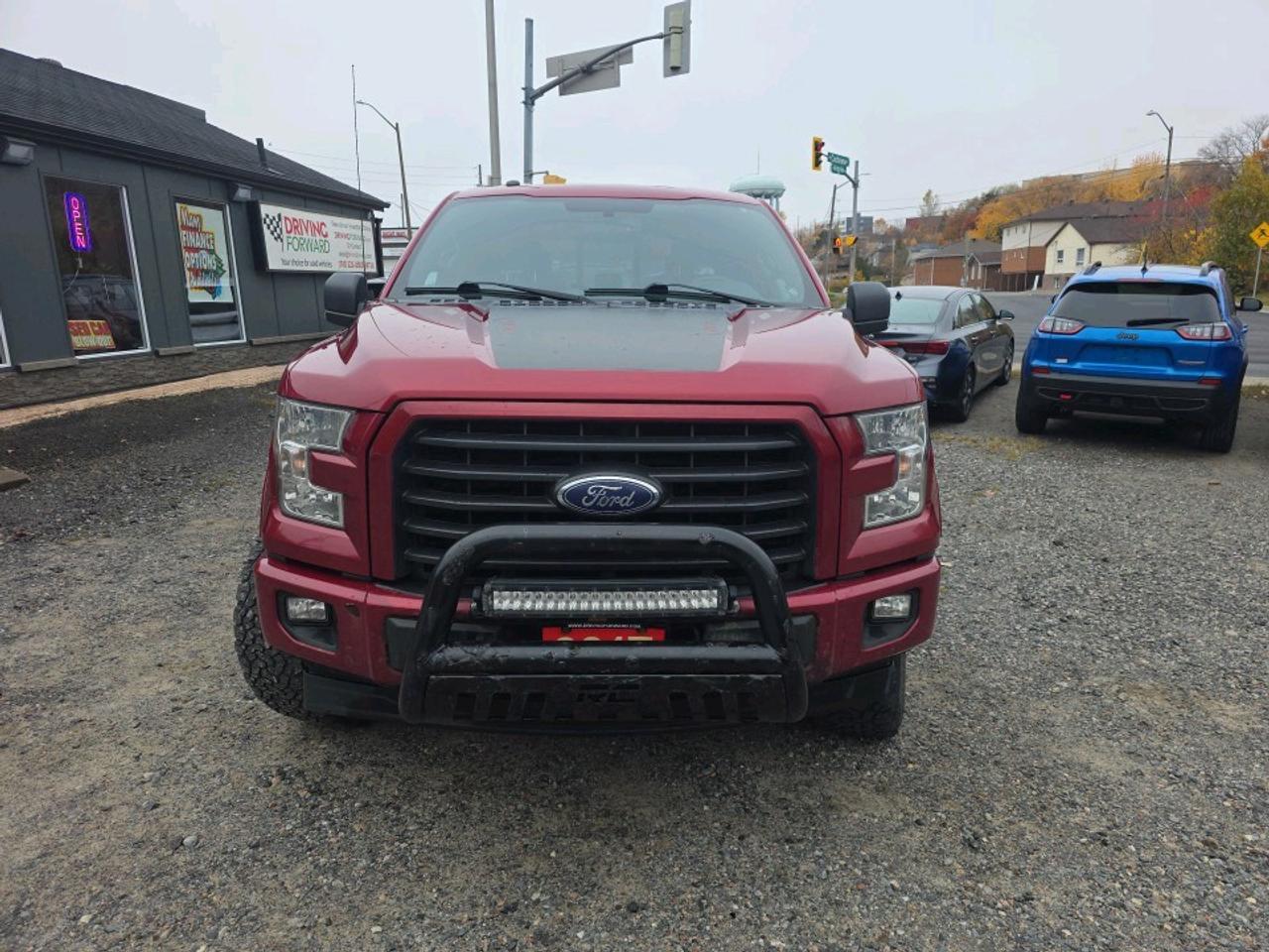 2017 Ford F-150 XLT LIFTED SPORT Photo