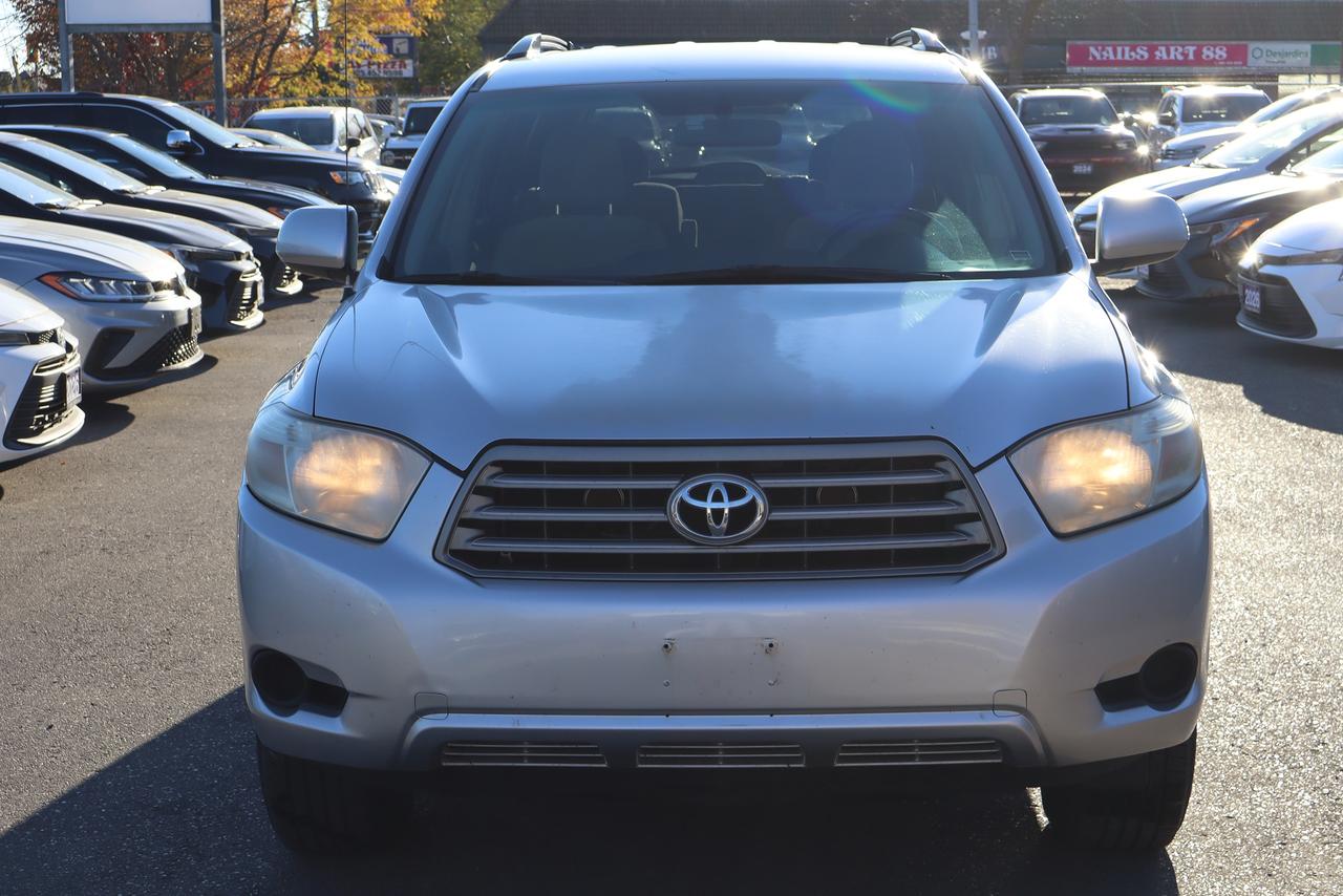 2010 Toyota Highlander BASE Photo