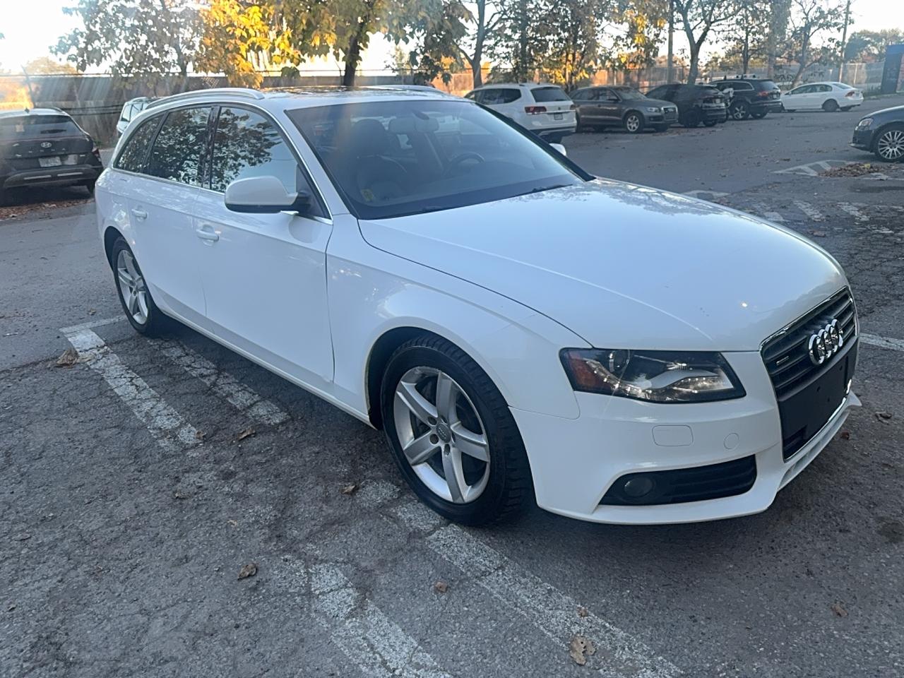 2011 Audi A4 2.0T Premium Plus Photo2