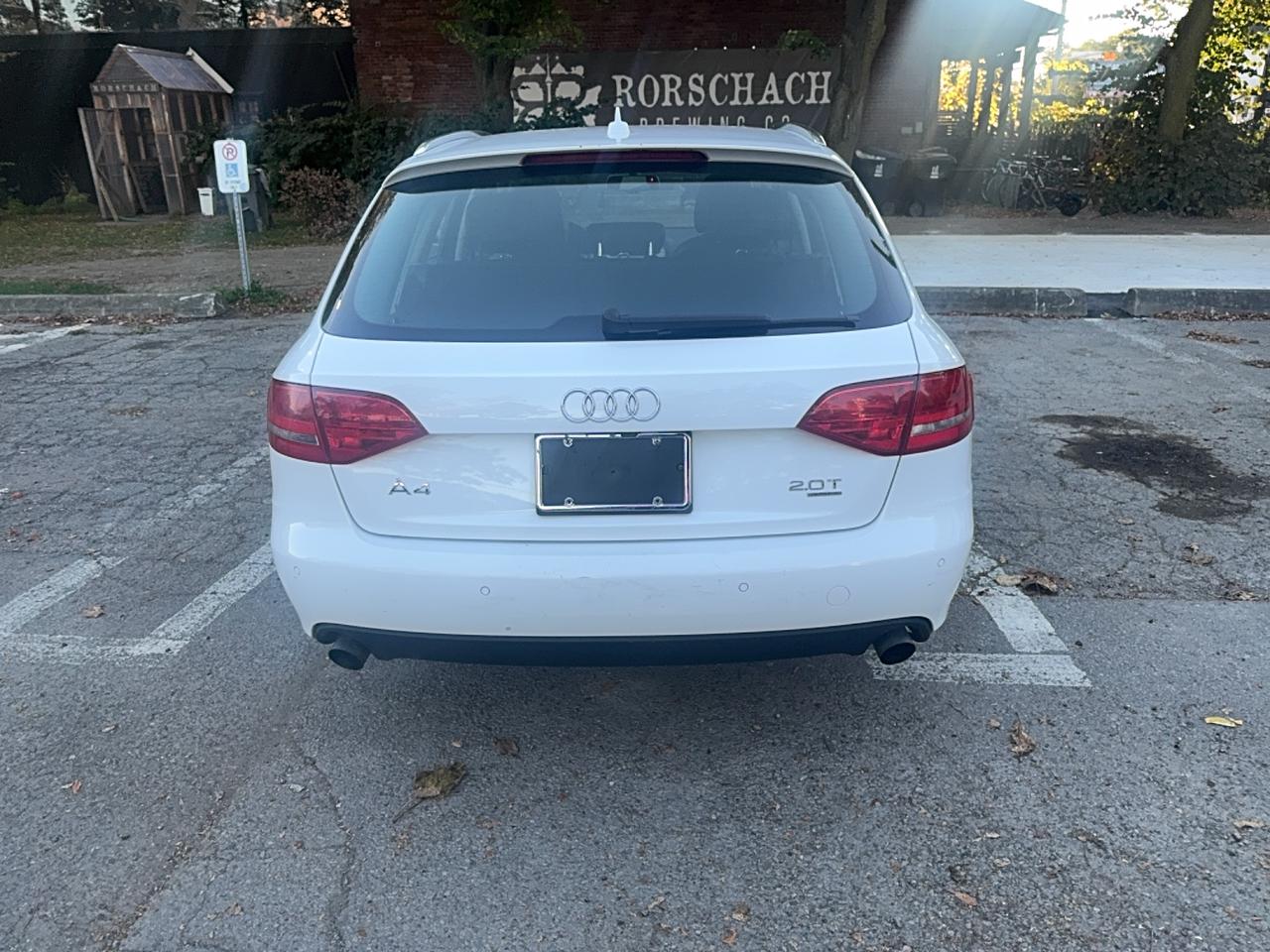 2011 Audi A4 2.0T Premium Plus Photo3