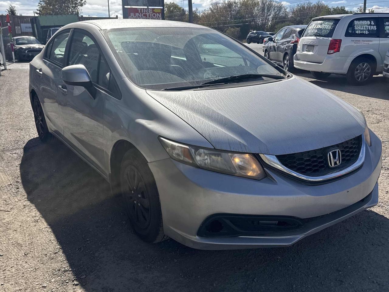 2013 Honda Civic LX Photo1