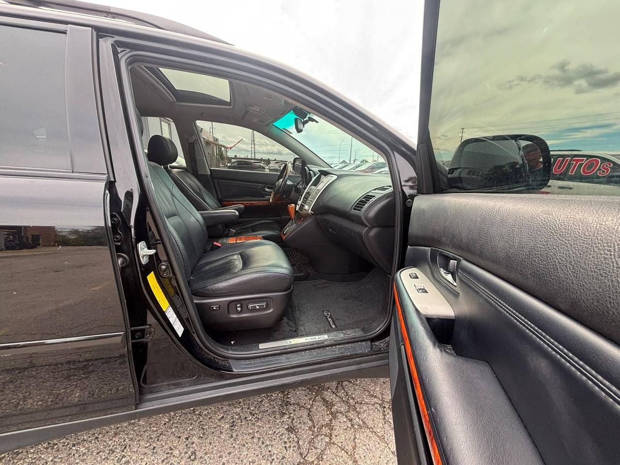 2009 Lexus RX NAvi, Leather, Roof, 4WD 4dr Photo