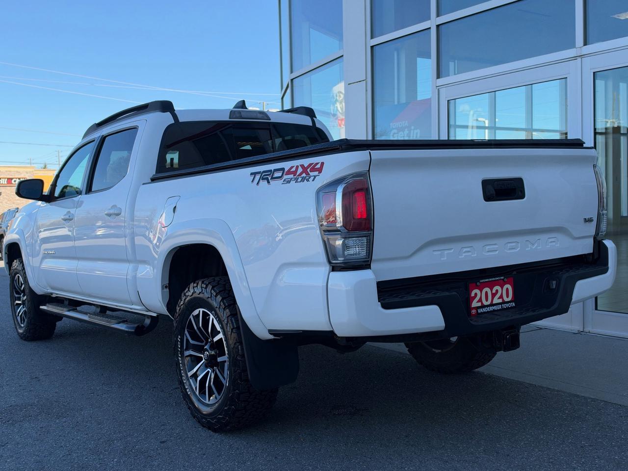 2020 Toyota Tacoma TRD SPORT-DLR SERVICED+CLEAN CARFAX! Photo