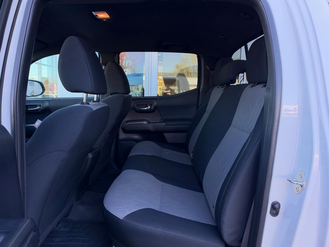2020 Toyota Tacoma TRD SPORT-DLR SERVICED+CLEAN CARFAX! Photo