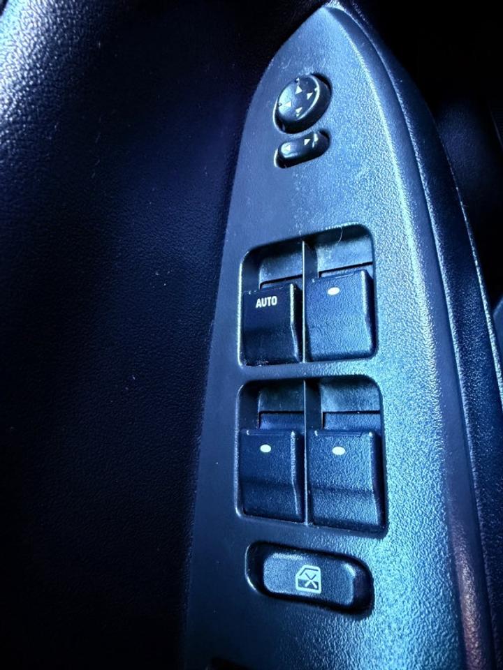 2013 Chevrolet Impala LS 4dr Sedan Automatic Photo