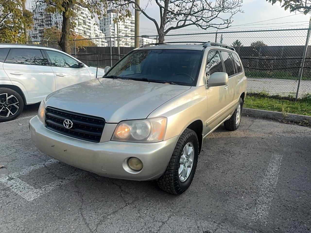 2002 Toyota Highlander  - Photo #1