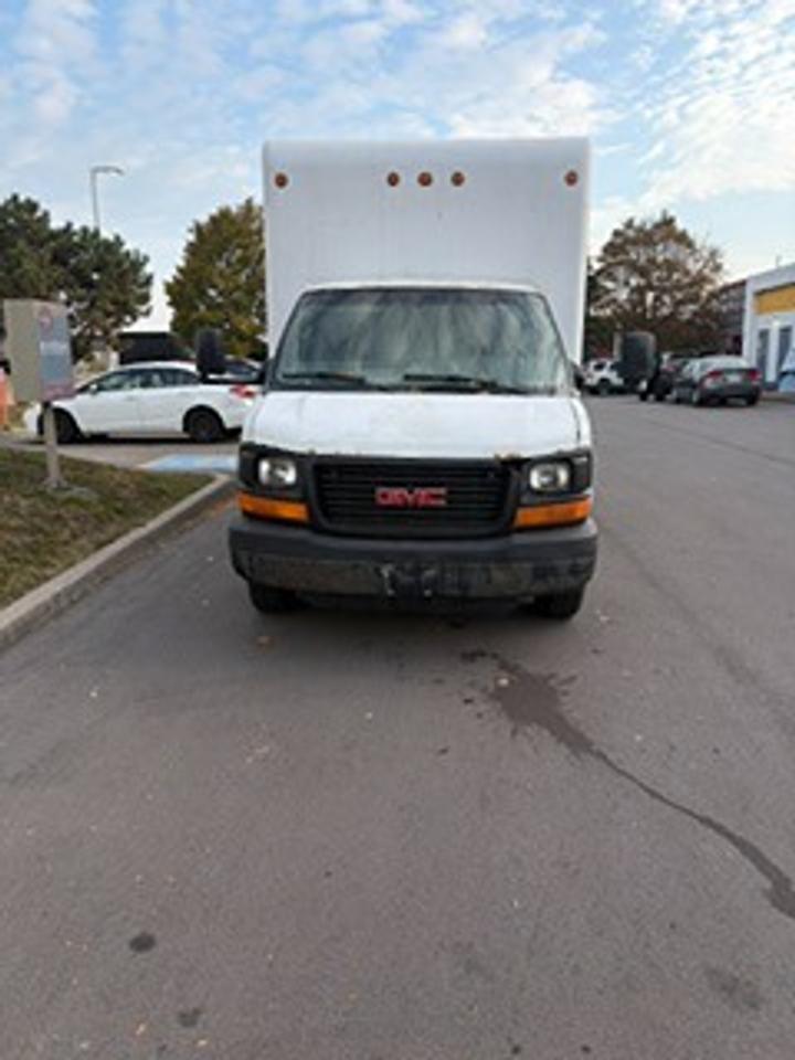 2007 GMC Savana  - Photo #1