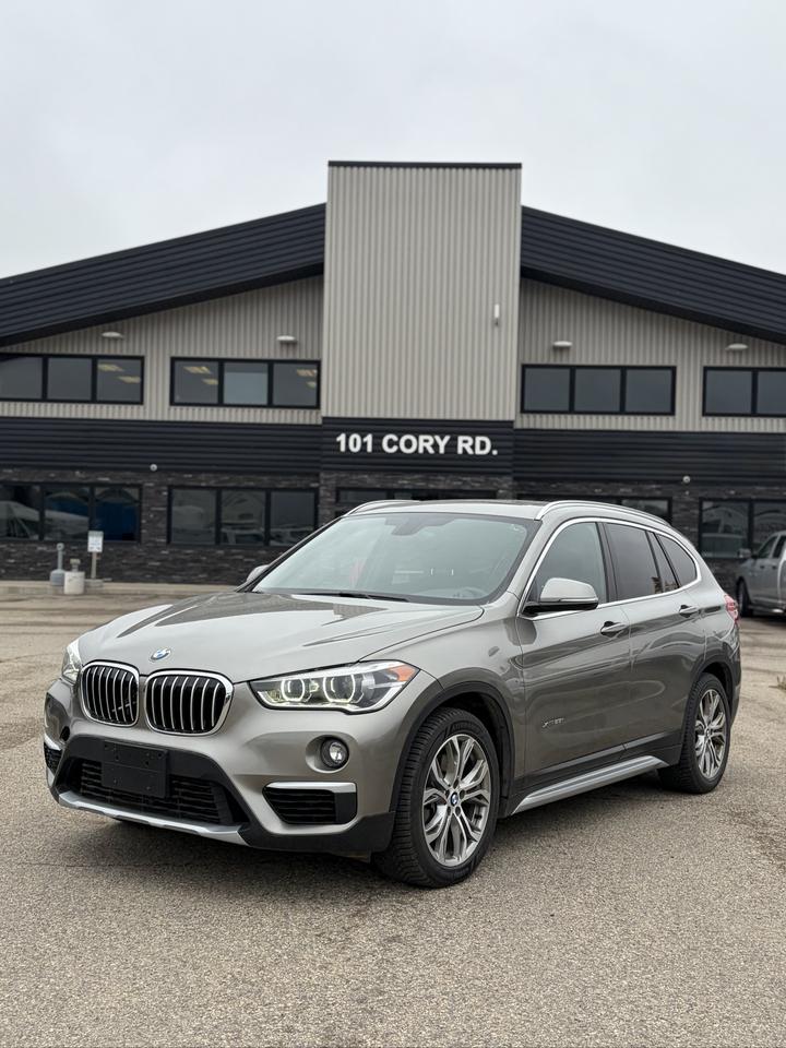2017 BMW X1 xDrive28i Photo