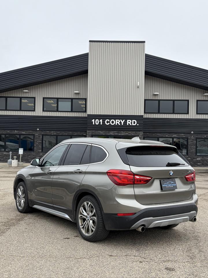 2017 BMW X1 xDrive28i Photo