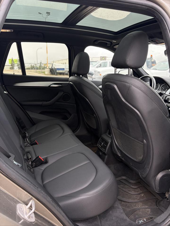 2017 BMW X1 xDrive28i Photo
