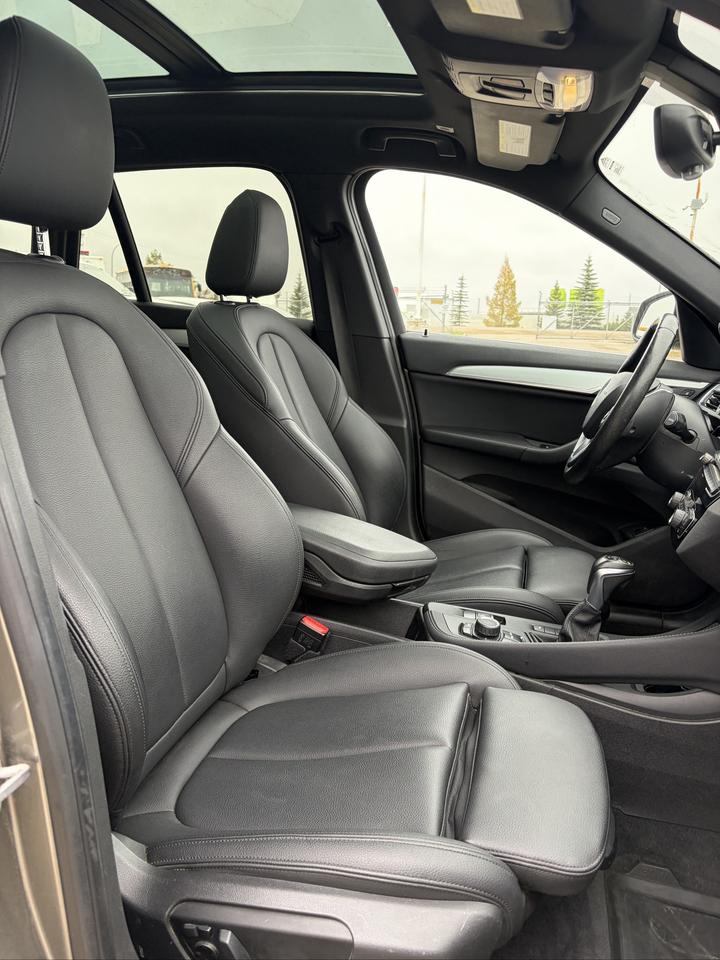 2017 BMW X1 xDrive28i Photo
