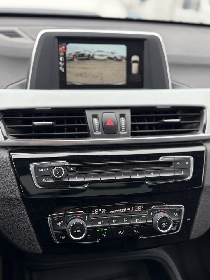 2017 BMW X1 xDrive28i - Photo #17